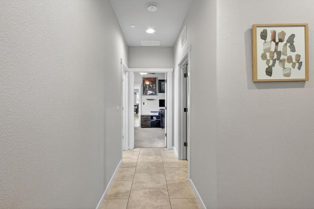 1753 Sea Cliff Ct, Plumas Lake, CA 95961