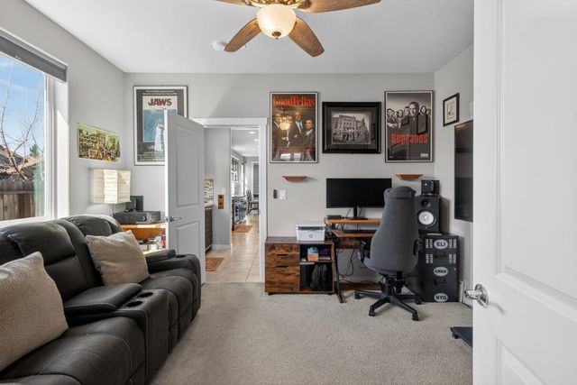 1753 Sea Cliff Ct, Plumas Lake, CA 95961