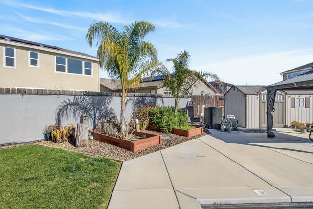 1753 Sea Cliff Ct, Plumas Lake, CA 95961