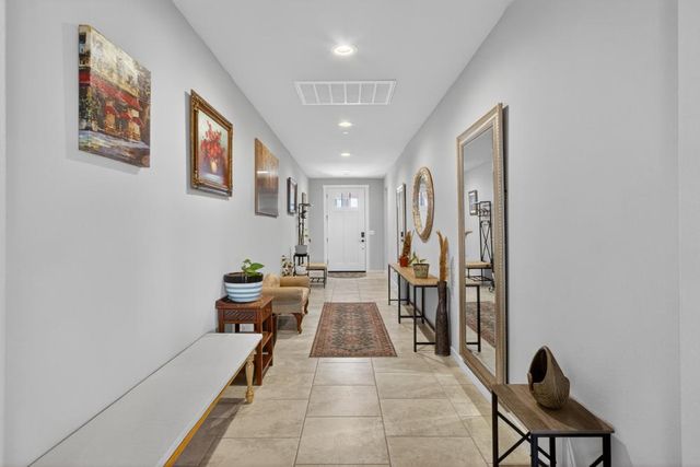 1753 Sea Cliff Ct, Plumas Lake, CA 95961