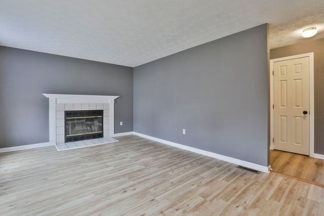 54 Vandora Drive, Manchester, NH 03103