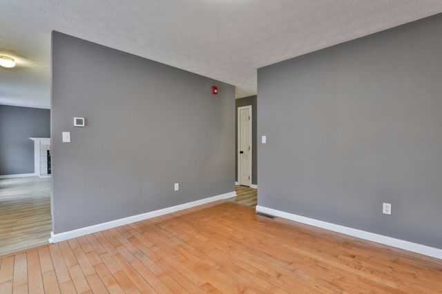 54 Vandora Drive, Manchester, NH 03103