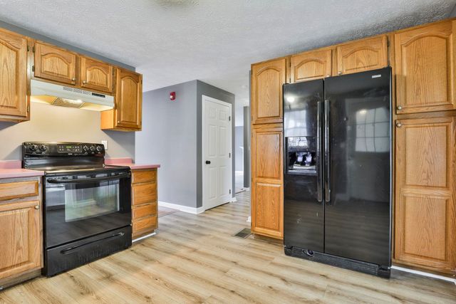 54 Vandora Drive, Manchester, NH 03103