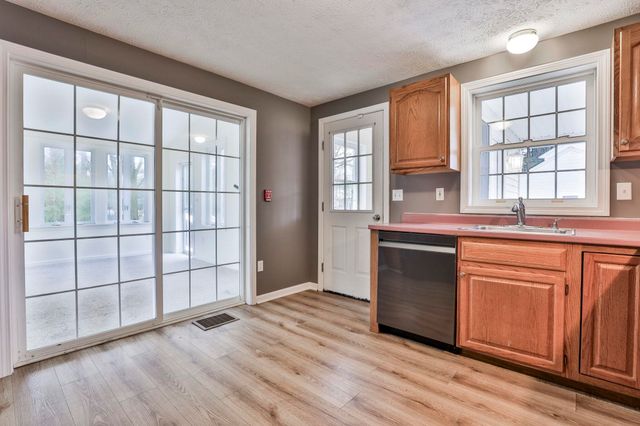 54 Vandora Drive, Manchester, NH 03103