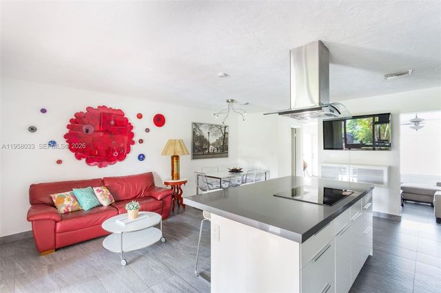 8514 SW 103rd Ave 8514, Miami, FL 33173