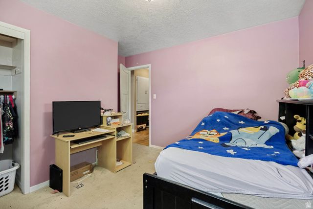 704 ROBINS AVE, Ogden, UT 84404