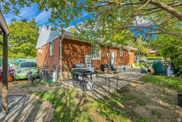 704 ROBINS AVE, Ogden, UT 84404