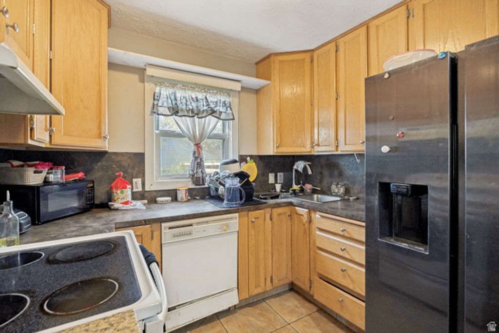 704 ROBINS AVE, Ogden, UT 84404 — photo 4