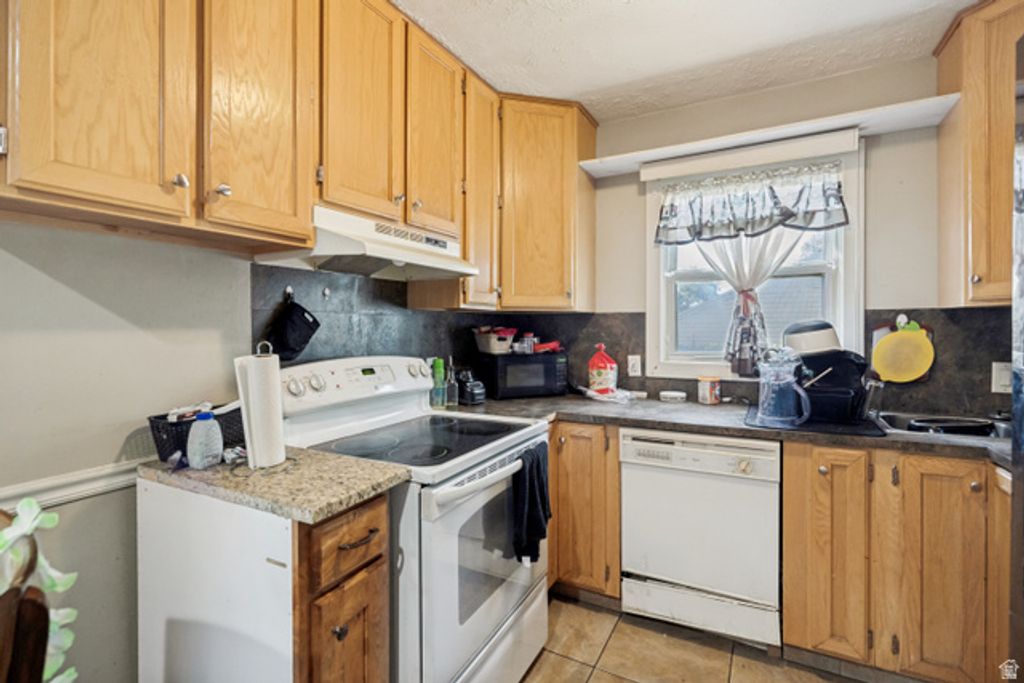 704 ROBINS AVE, Ogden, UT 84404 — photo 5