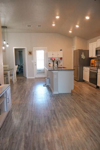 1827 136th Street, Lubbock, TX 79423