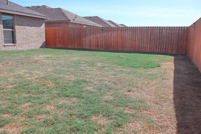 1827 136th Street, Lubbock, TX 79423