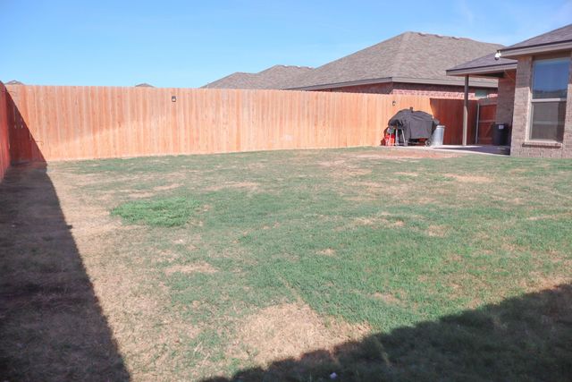 1827 136th Street, Lubbock, TX 79423