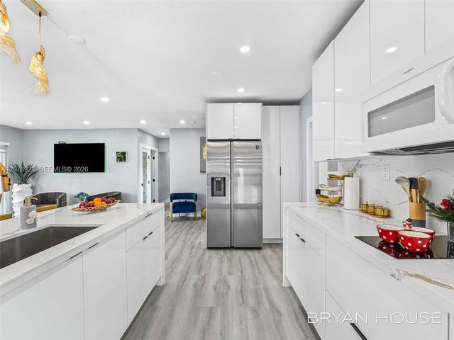 3341 NW 20th Street, Miami, FL 33142