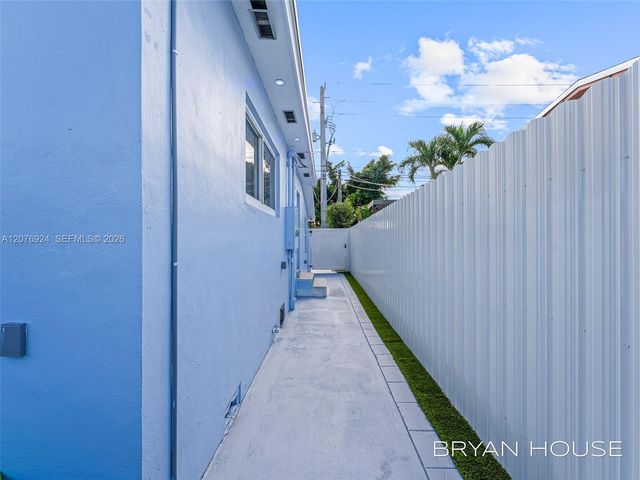 3341 NW 20th Street, Miami, FL 33142