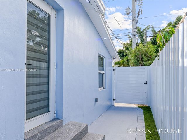 3341 NW 20th Street, Miami, FL 33142