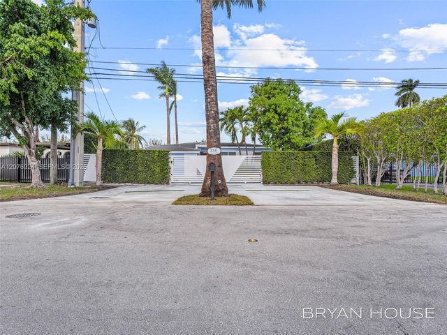 3341 NW 20th Street, Miami, FL 33142