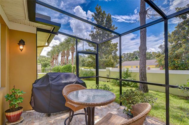 6806 MUNCASTER COURT, Tampa, FL 33625