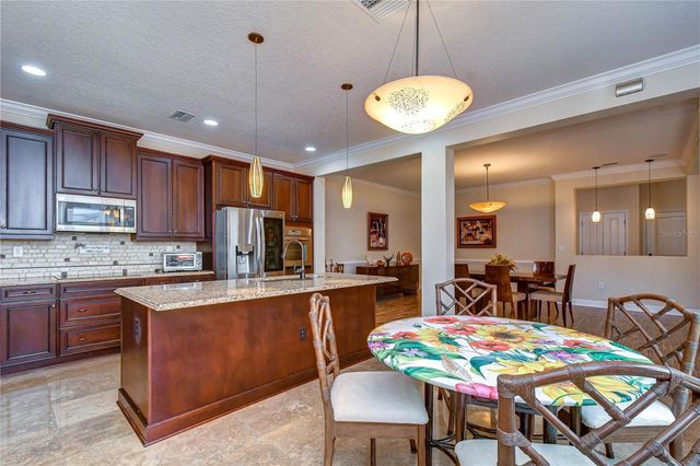 6806 MUNCASTER COURT, Tampa, FL 33625