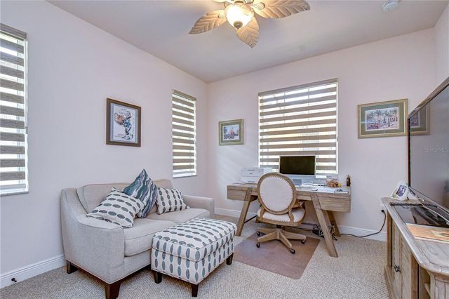6806 MUNCASTER COURT, Tampa, FL 33625