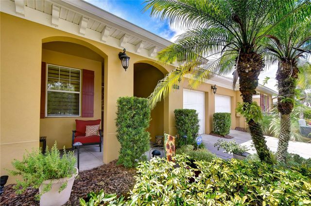 6806 MUNCASTER COURT, Tampa, FL 33625