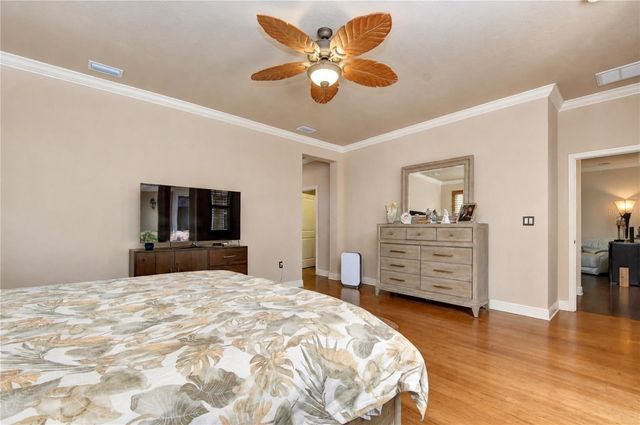 6806 MUNCASTER COURT, Tampa, FL 33625