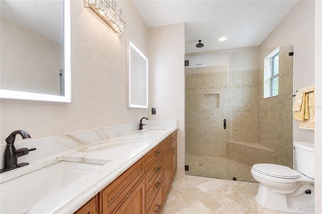 6806 MUNCASTER COURT, Tampa, FL 33625