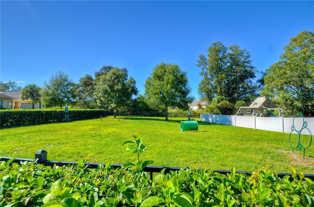 6806 MUNCASTER COURT, Tampa, FL 33625