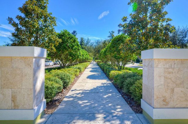 6806 MUNCASTER COURT, Tampa, FL 33625