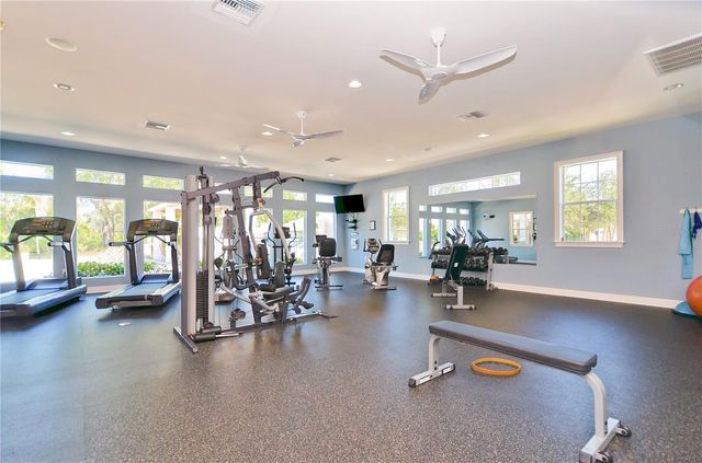 6806 MUNCASTER COURT, Tampa, FL 33625