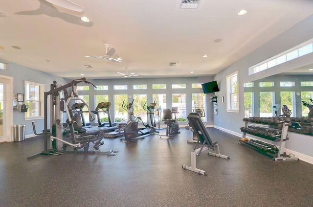 6806 MUNCASTER COURT, Tampa, FL 33625