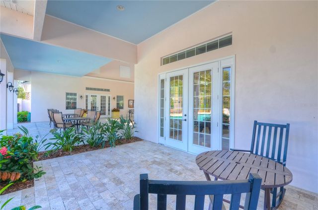 6806 MUNCASTER COURT, Tampa, FL 33625