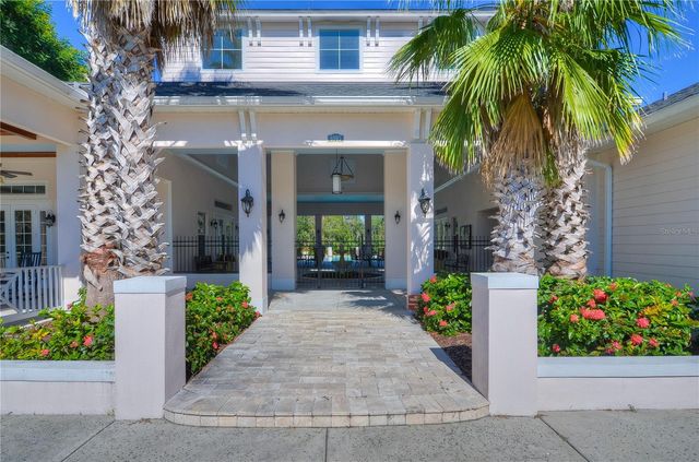6806 MUNCASTER COURT, Tampa, FL 33625