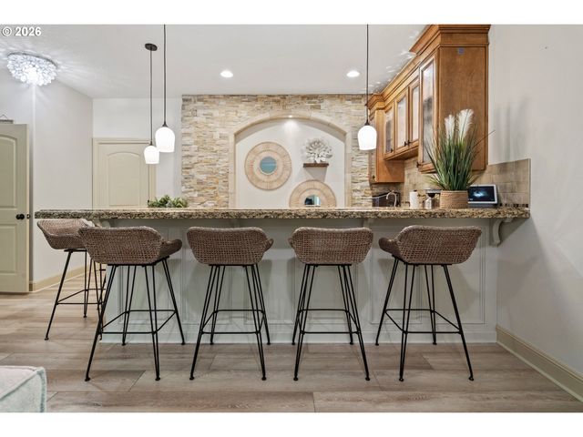 3416 Nw LACAMAS Ln, Camas, WA 98607