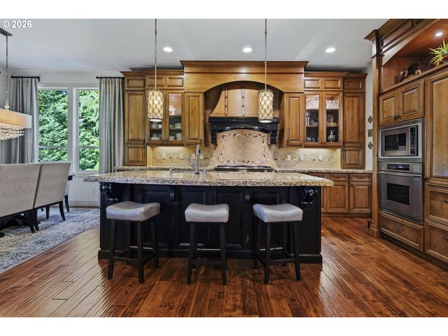 3416 Nw LACAMAS Ln, Camas, WA 98607