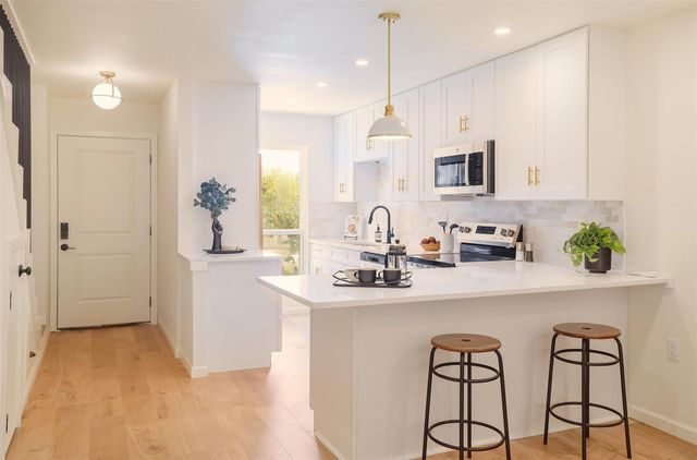 3802 Southway DR, Austin, TX 78704