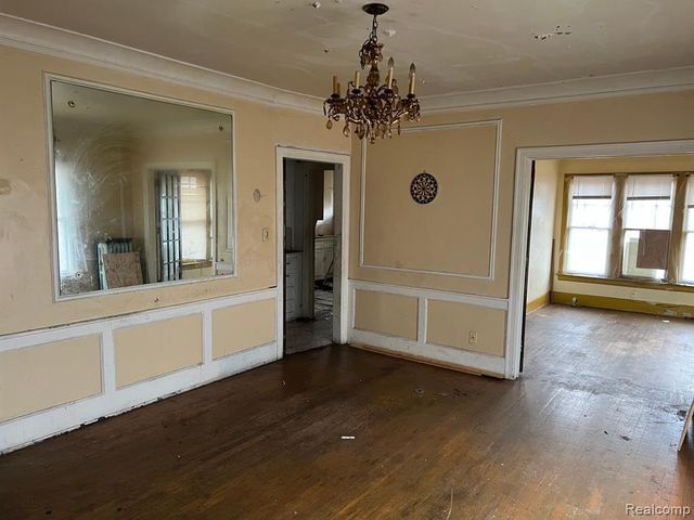 2472 W Euclid Street, Detroit, MI 48206