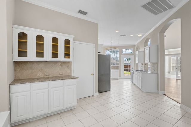 5105 Natchez Drive, Rowlett, TX 75088