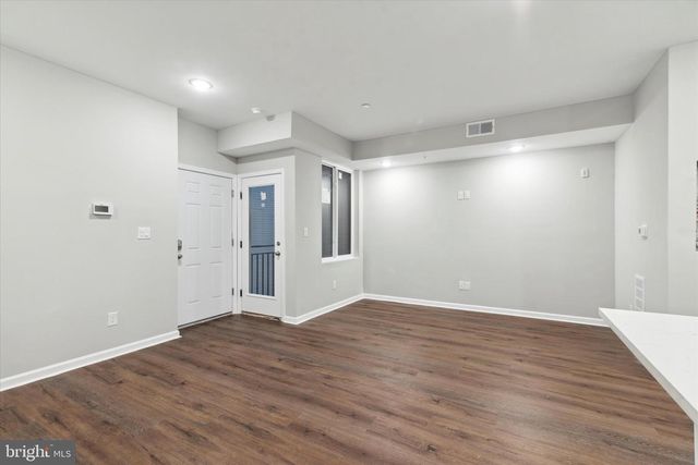 1230 N MARSHALL ST, Philadelphia, PA 19122
