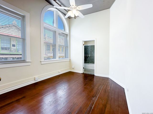 245 Losoya, San Antonio, TX 78205