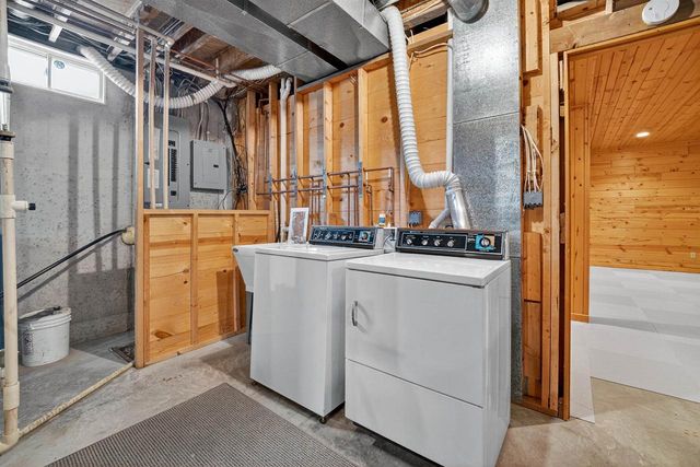 N9170 PAGEL ROAD, Iola, WI 54945