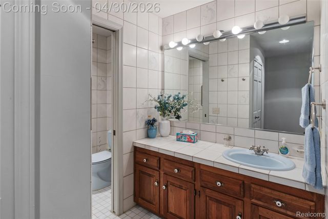 8412 Beacon Lane, Salem Township, MI 48168