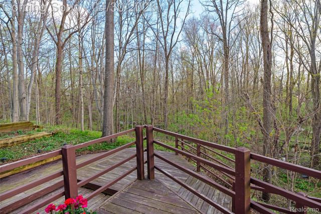 8412 Beacon Lane, Salem Township, MI 48168