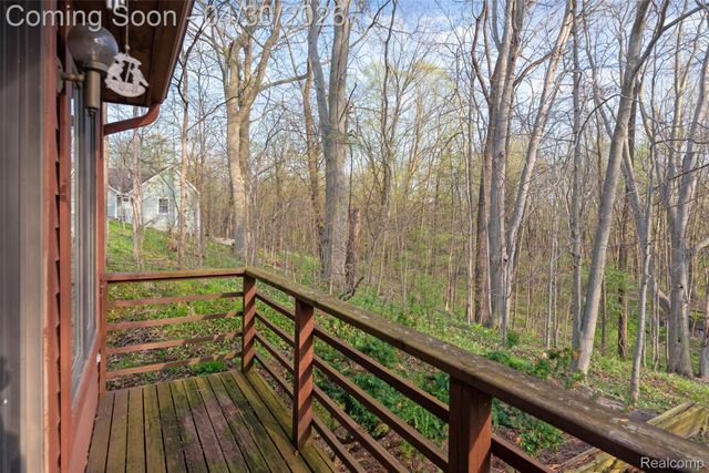 8412 Beacon Lane, Salem Township, MI 48168
