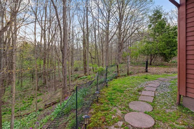 8412 Beacon Lane, Salem Township, MI 48168