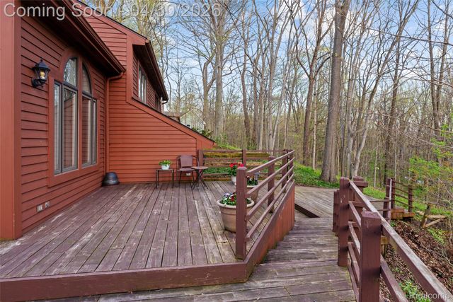 8412 Beacon Lane, Salem Township, MI 48168