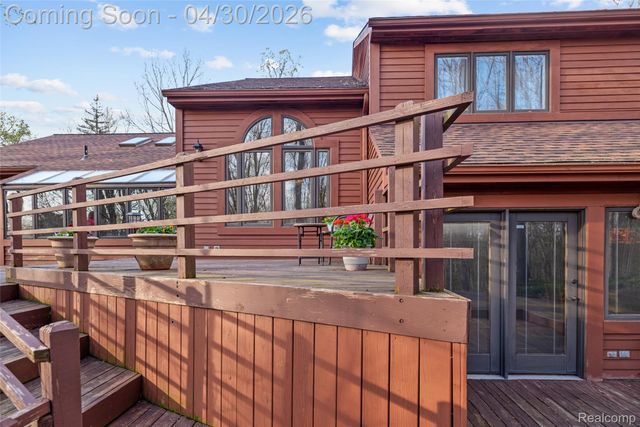 8412 Beacon Lane, Salem Township, MI 48168
