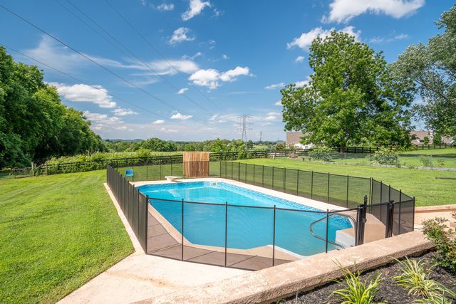 2208 Bowman Rd, Franklin, TN 37064