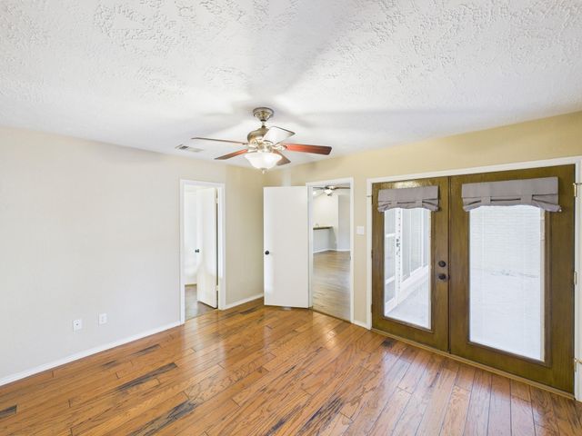 10107 Hollow Canyon Dr, Sugar Land, TX 77495