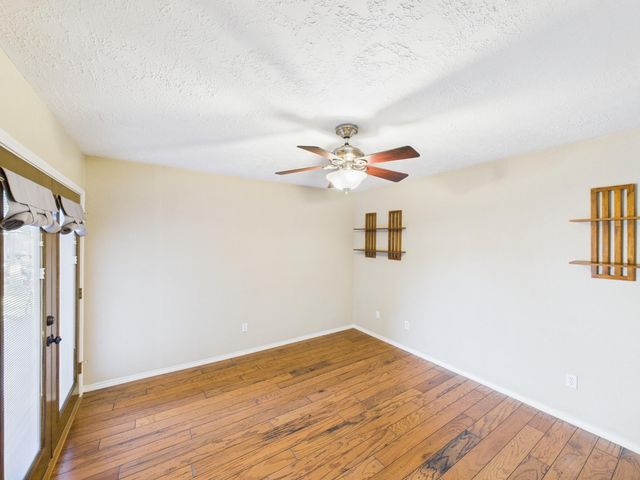 10107 Hollow Canyon Dr, Sugar Land, TX 77495