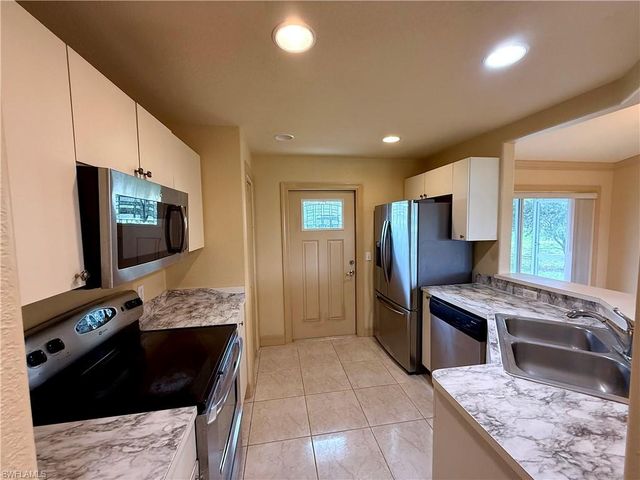 1300 NW 10th ST, Cape Coral, FL 33993